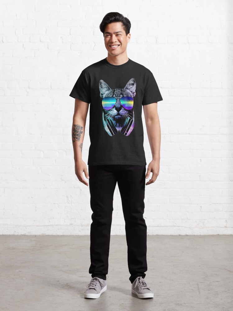 Alternate view of Music Lover Cat Classic T-Shirt