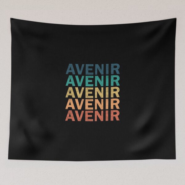 Aperçu de l'œuvre Avenir Name T Shirt - Avenir Vintage Retro Name Gift Item Tee créée et vendue par artiagasonya.