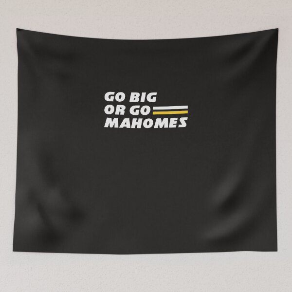 Item preview, Ve a lo grande o ve a Mahomes Camiseta clásica designed and sold by PeerCarlsson.