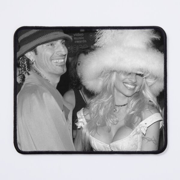 Item preview, Pamela Anderson and Tommy Lee at VMAS designed and sold by Monili98.