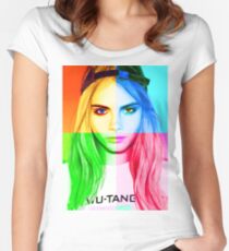 Camiseta entallada de cuello ancho Retrato de lápiz Cara Delevingne 3