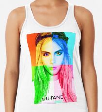 Camiseta con espalda nadadora Retrato de lápiz Cara Delevingne 3