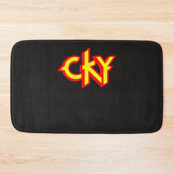 Aperçu de l'œuvre MEILLEUR VENDEUR - CKY Skateboarding Merchandise T-shirt essentiel créée et vendue par AronKadar.