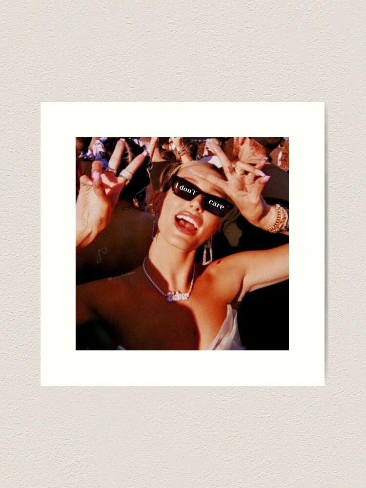 Hailey Bieber Print 