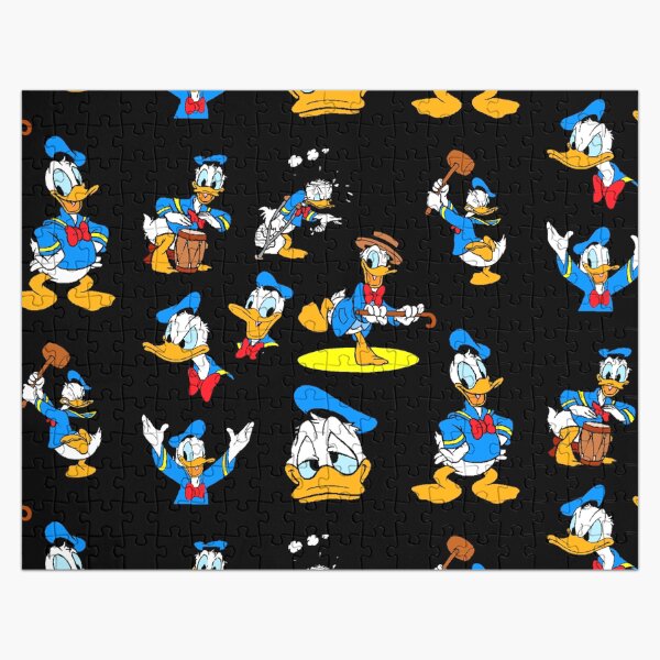 Artikel-Vorschau von Donald Duck-Collage, designt und verkauft von KnitNknot.