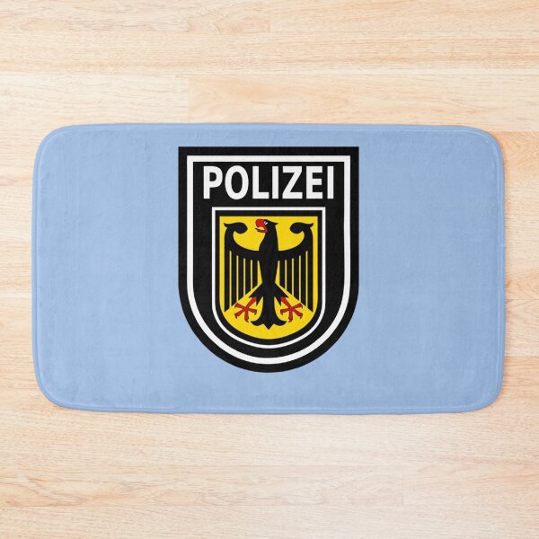 Artikelvorschau, BEST SELLER Polizei Deutsches Logo Merchandise Essential T-Shirt entworfen und verkauft von LenaDrefs.