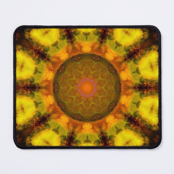 Artikelvorschau, Kaleidoskop-Design eines virtuellen Universums mit digitalen fraktalen Elementen und Lichtern. entworfen und verkauft von GearGirlNJ.