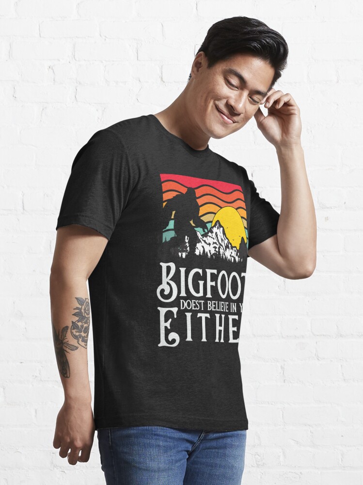 Discover Funny Bigfoot Sasquach Champion Essential T-Shirt