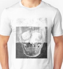 Tri-tone skull Unisex T-Shirt
