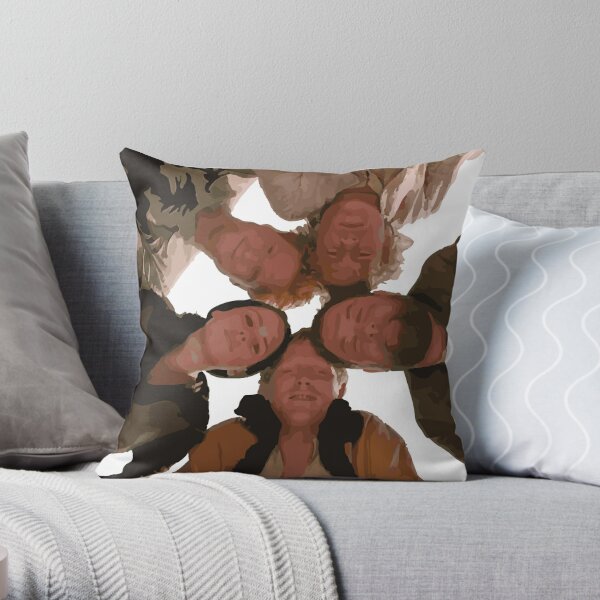 https://ih1.redbubble.net/image.3349250669.4180/throwpillow,small,600x-bg,f8f8f8-c,0,120,600,600.u1.jpg