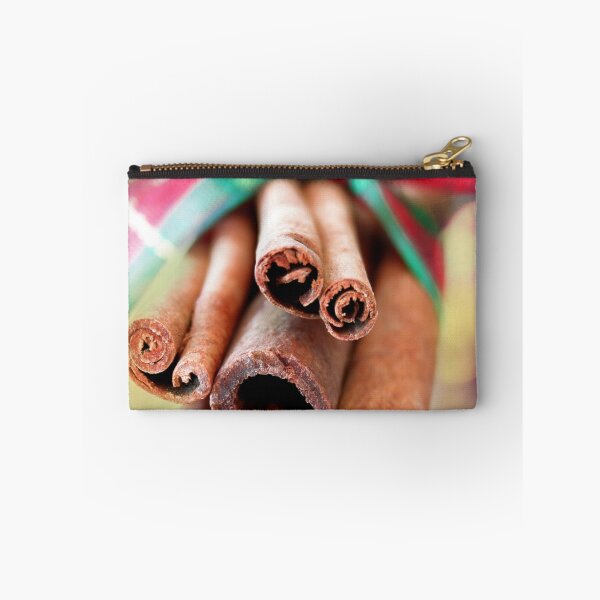 Aperçu de l'œuvre Cinnamon Sticks créée et vendue par Darren Fisher.