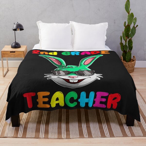 Artikelvorschau, Grad-Lehrer-Shirt des Ostern-Tageshäschen-2., Ostern-Kaninchen entworfen und verkauft von olgacadb.