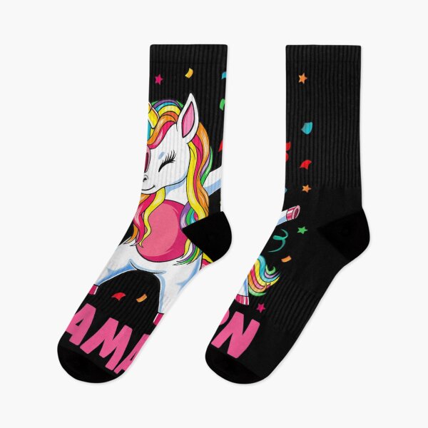 Aperçu de l'œuvre Maman de la fille d'anniversaire cadeau de mère anniversaire de licorne créée et vendue par IngridMartin.