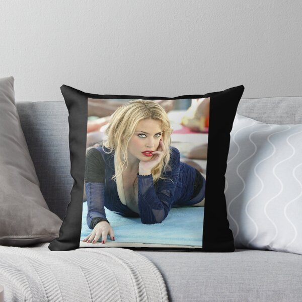 Artikel-Vorschau von Kreativ Die Rolle, die von allen geliebt wird Interessantes Tier Kylie Minogue Langsam Coole Grafik Geschenke Retro Vintage, designt und verkauft von WaynephanGibbon.