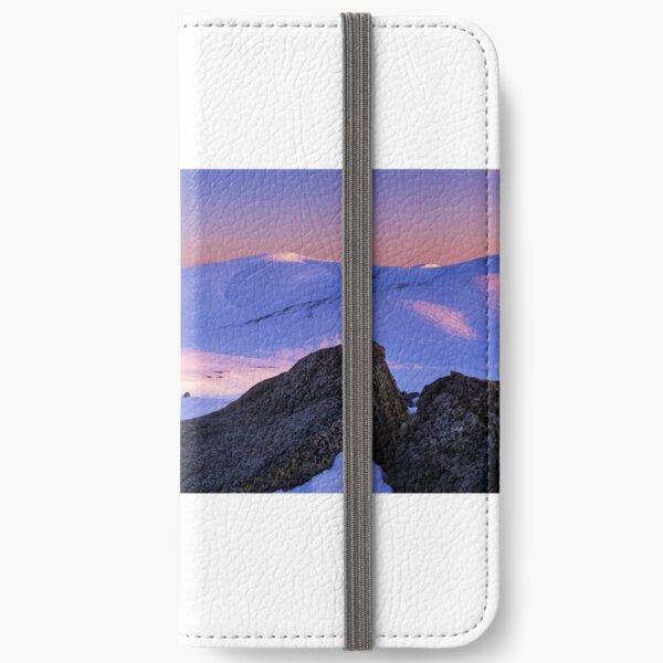 Main Range Dawn iPhone Wallet
