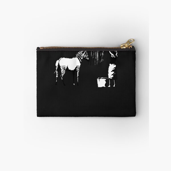 Artikelvorschau, Banksy Zebra Strips klassisches T-Shirt entworfen und verkauft von DmitriFeinauer.