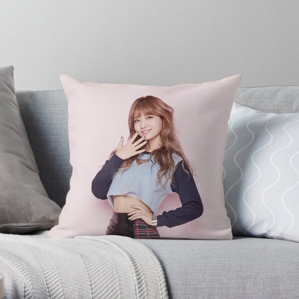 Momo (Knock Knock Ver.) - TWICE Throw Pillow