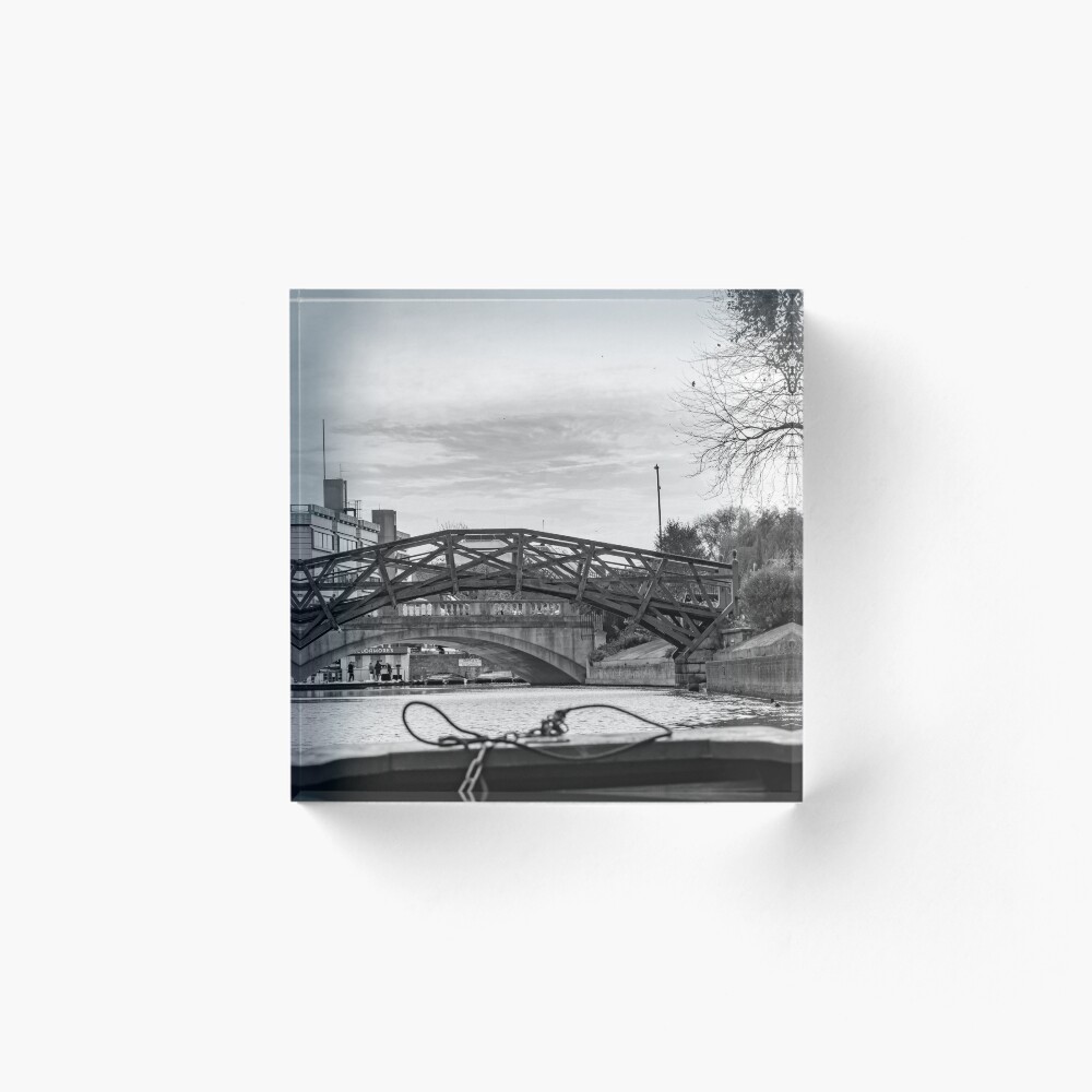 Vista previa del artículo con la obra «Bloque acrílico», diseñado y vendido por yackers1.