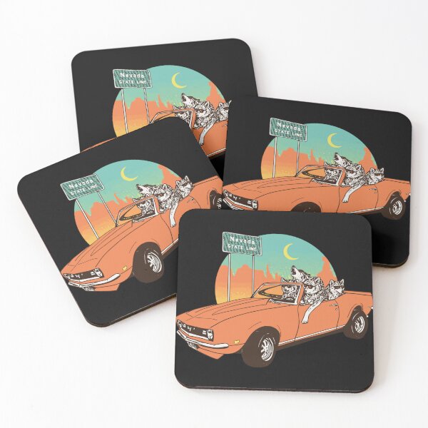 Aperçu de l'œuvre wolves riding a muscle car  créée et vendue par Racingdecals.
