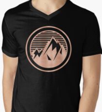 DER BERG - Rose Gold auf Schwarz-Weinlese-Retro Abenteuer Wanderlust Kunstt-shirt Tapisseriekissen rosegold T-Shirt mit V-Ausschnitt für Männer