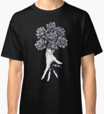 Camiseta clásica Hand with lotuses on black