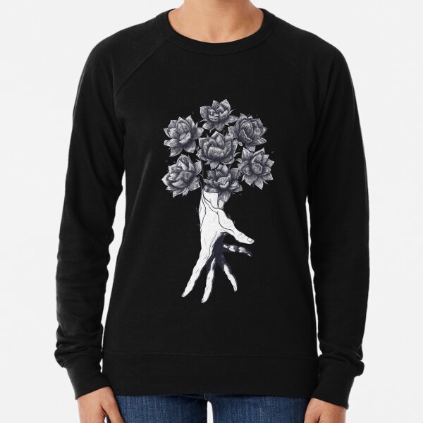 Hand with lotuses on black Sudadera ligera