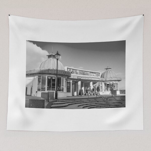 Artikelvorschau, Entrance to Cromer Pier, North Norfolk Coast entworfen und verkauft von yackers1.