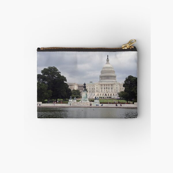 Artikelvorschau, Das United States Capitol - eine westliche Ansicht entworfen und verkauft von Cora Wandel.