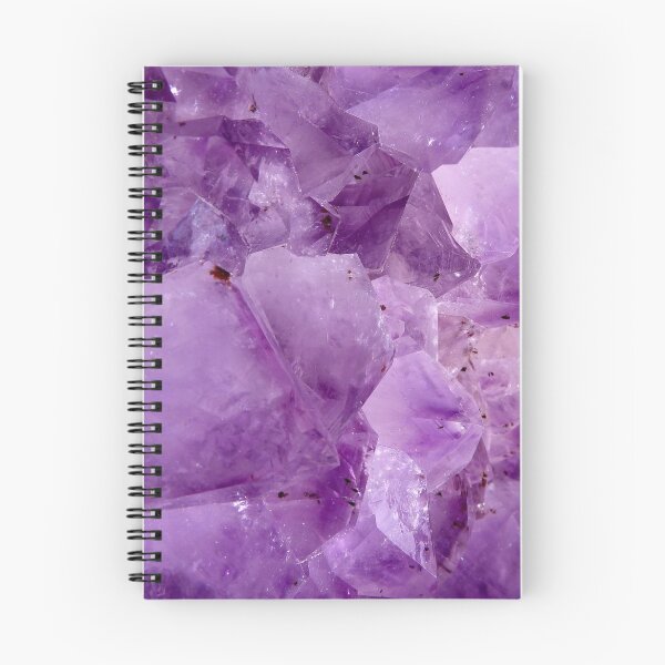 Aperçu de l'œuvre Cristal de Kryptonite Violet créée et vendue par TheQuarry.