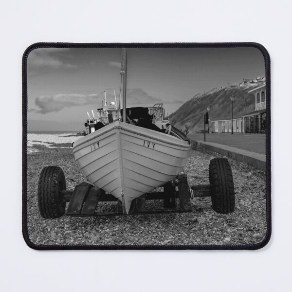 Artikelvorschau, "Ivy" fishing boat on Cromer Beach, North Norfolk Coast entworfen und verkauft von yackers1.