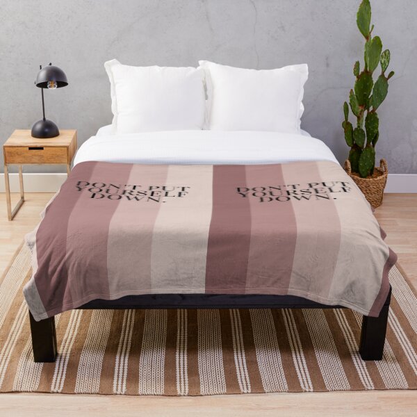 Item preview, No te menosprecies. designed and sold by QuoteBoxx.
