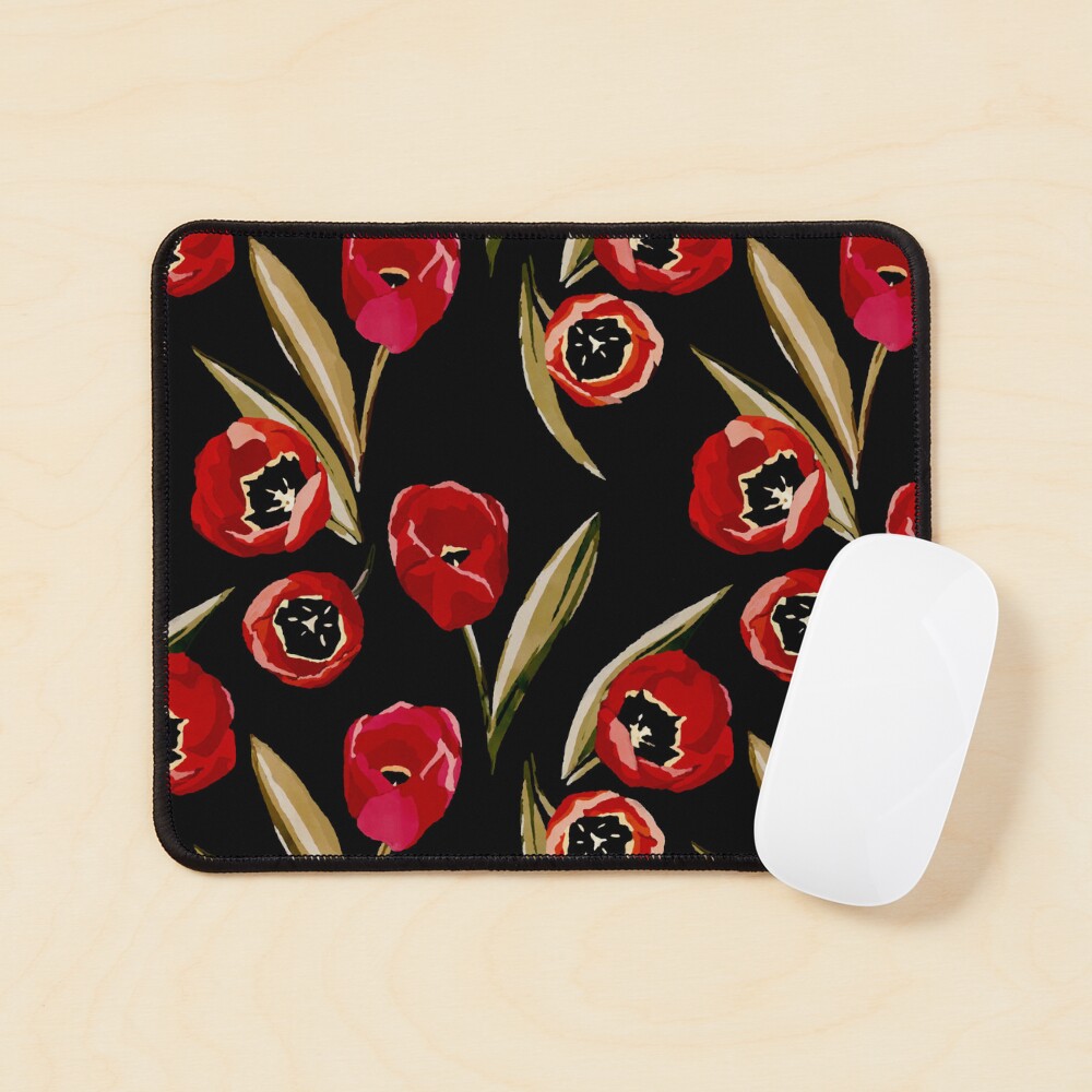 Aperçu de l'œuvre Tapis de souris créée et vendue par CaelaBeeDesigns.