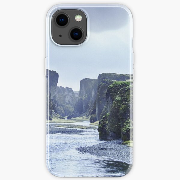 Fjaðrárgljúfur canyon iPhone Soft Case
