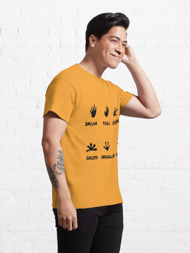 Aperçu 5 sur 7. T-shirt classique avec l'œuvre Empreintes sauvages créée et vendue par M1D33L.