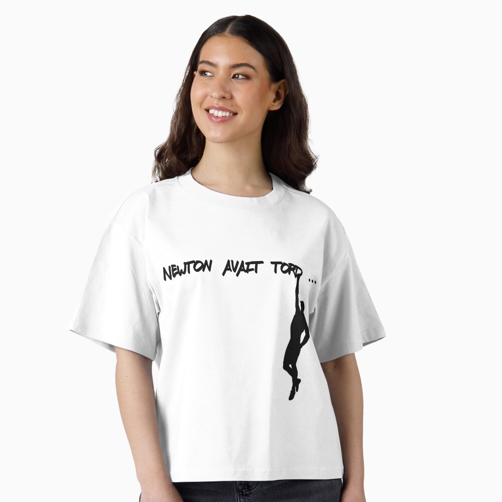 Aperçu de l'œuvre T-shirt boxy créée et vendue par M1D33L.