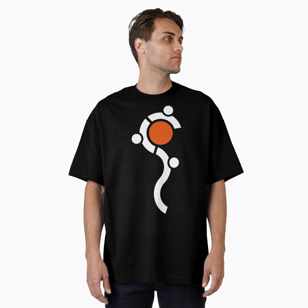 Aperçu de l'œuvre T-shirt oversize créée et vendue par M1D33L.