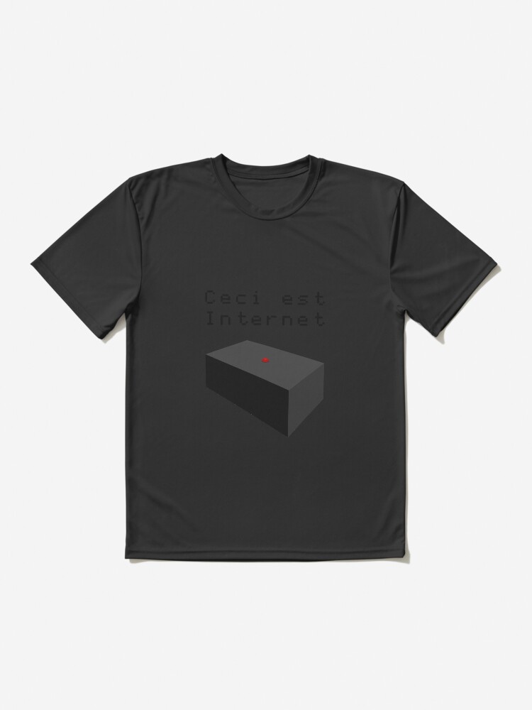 Aperçu 2 sur 7. T-shirt respirant avec l'œuvre Ceci est Internet créée et vendue par M1D33L.
