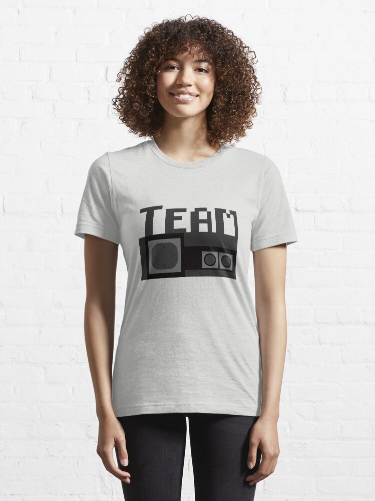 Aperçu 6 sur 7. T-shirt essentiel avec l'œuvre Team Master System créée et vendue par M1D33L.