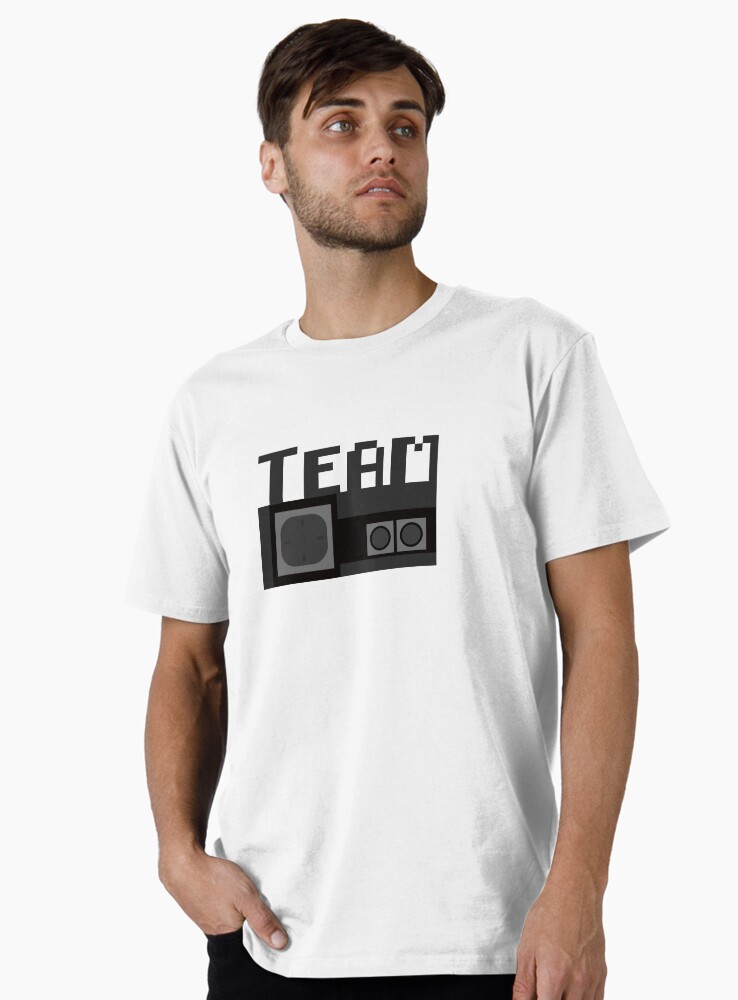 Aperçu 1 sur 4. T-shirt premium avec l'œuvre Team Master System créée et vendue par M1D33L.