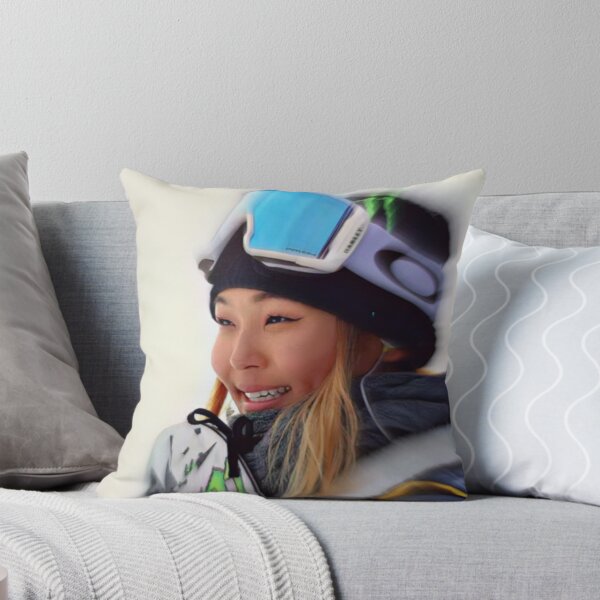 Artikelvorschau, Chloe Kim Snowboarderin entworfen und verkauft von Fizashop.