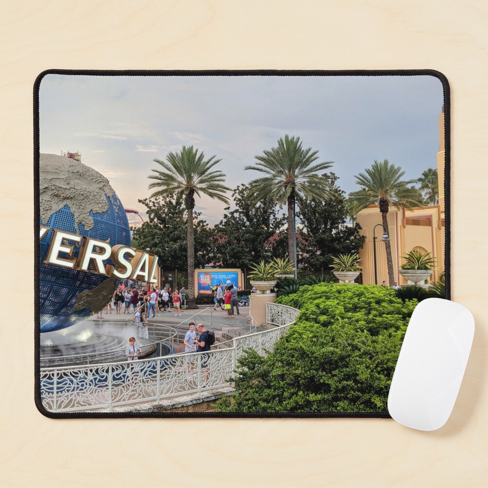 UNIVERSAL STUDIOS-ORLANDO RESORT-MOUSE PAD--NEW