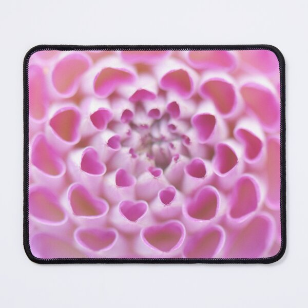 Aperçu de l'œuvre Dahlia rose - Conception de mandala de la nature - Motifs de la nature créée et vendue par MSistersDesigns.