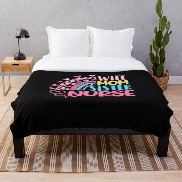 Aperçu de l'œuvre Femme Soeur Maman Infirmière Fête Des Mères Fête Des Infirmières Léopard Arc En Ciel créée et vendue par EasyPrintGift.
