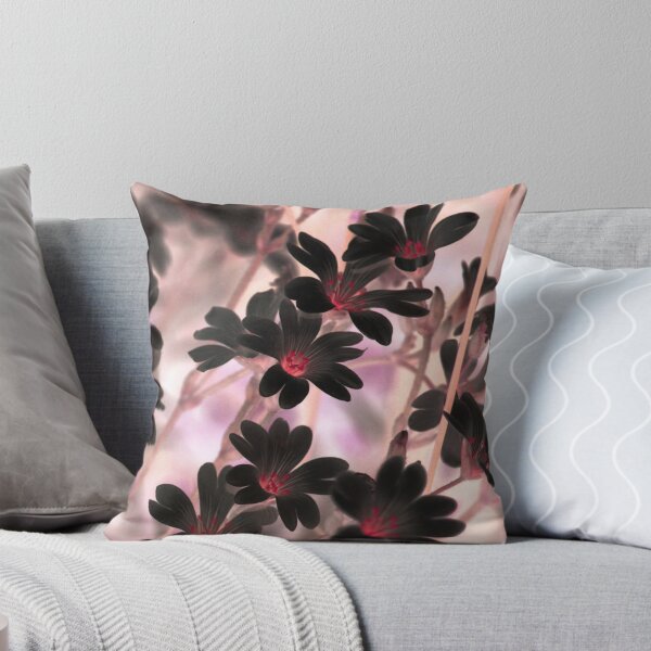 Aperçu de l'œuvre Fleurs noires - Effet négatif - Motifs naturels créée et vendue par MSistersDesigns.