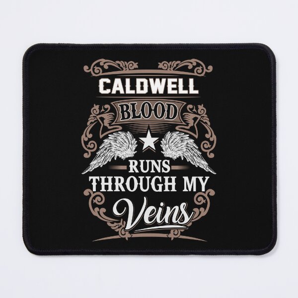 Artikelvorschau, Caldwell-Namen-T-Shirt - Caldwell-Blut läuft durch mein Adern-Geschenkartikel-T-Stück entworfen und verkauft von anthonyodo.