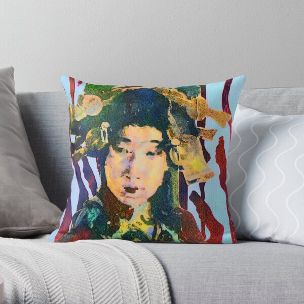 Geisha Vintage Throw Pillow
