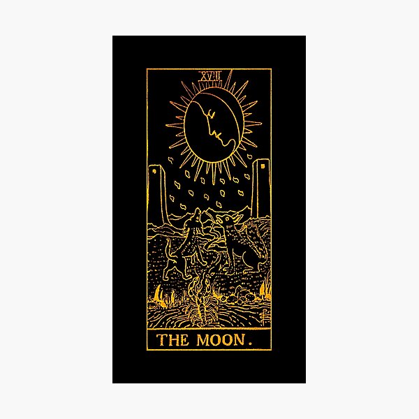 L Mina Fotogr Fica La Carta Del Tarot De La Luna Oro Y Negro Arcanos Mayores De La Baraja