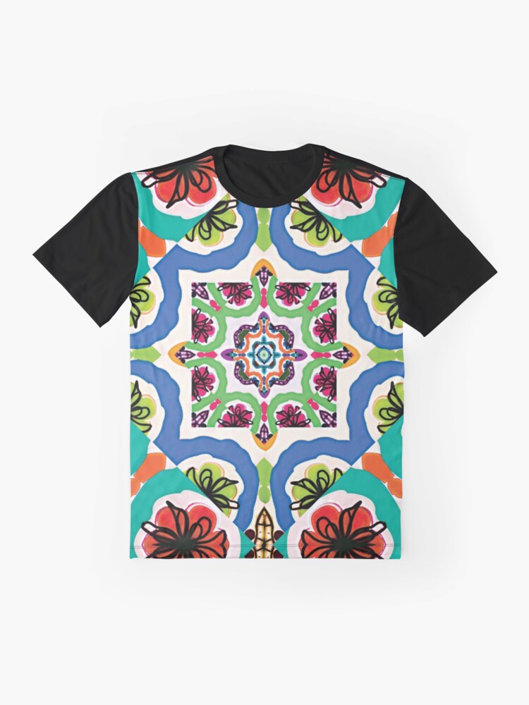Thumbnail 4 von 5, Grafik T-Shirt, Mandala Japan Rot Grün designt und verkauft von Raduna.