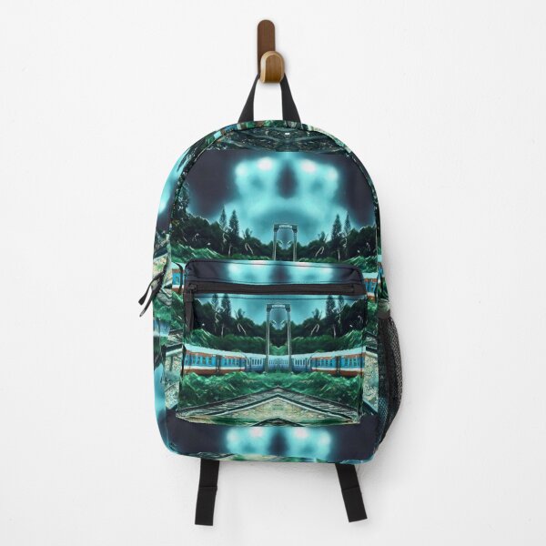 Artikelvorschau, Zug bewegt sich über die Strecke entworfen und verkauft von vivekananda345.