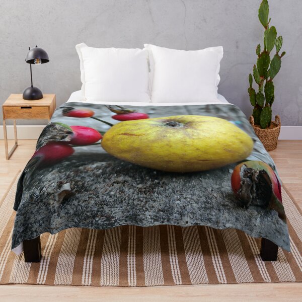 Item preview, Apple with rosehip designed and sold by Gourmetkater.